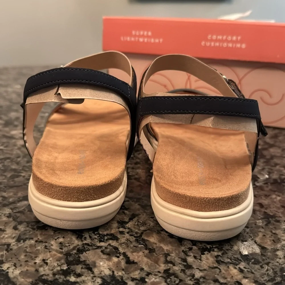 Easy spirit bottle 3 dark blue ankle strap comfort sandal NIB 7.5